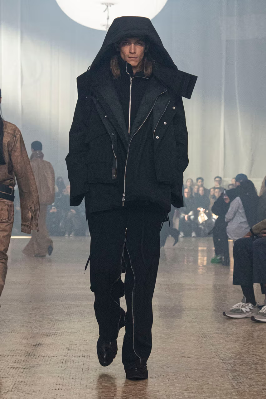 Helmut Lang ThuĐông 2024 Khi thời trang trở thành nơi trú ẩn-7.jpg