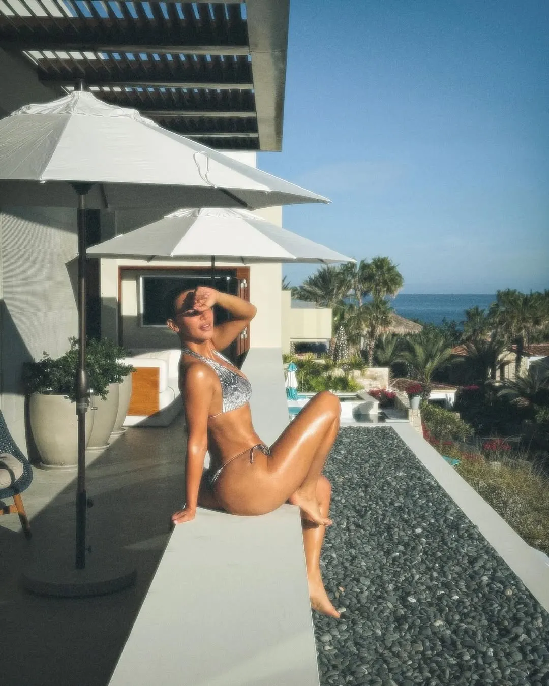 ITgirl Summer 2025 Lee Hyeri Jennie Dua Lipa diện bikini gì Hè này-7.webp