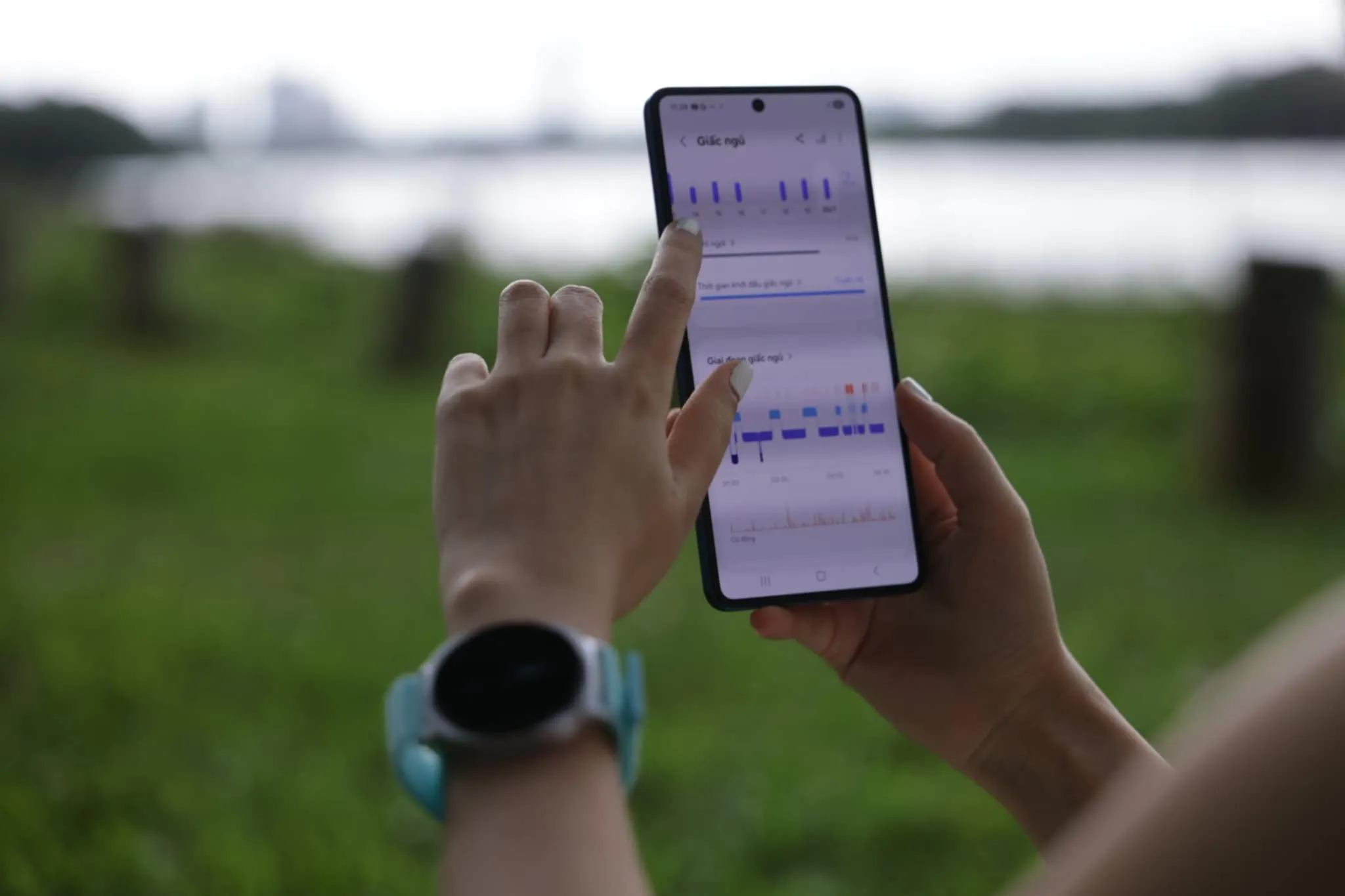 Khi phụ nữ hiện đại đang ngủ quá ít giấc ngủ đẹp cũng cần được chăm sóc như làn da-5.webp