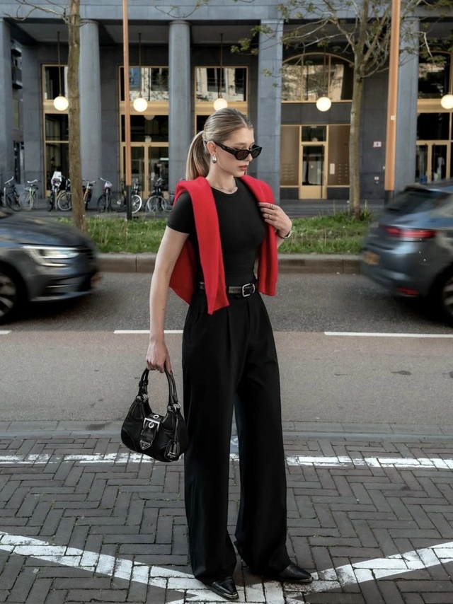 Lên đồ với màu đen tối giản nhưng không nhàm chán-5.webp