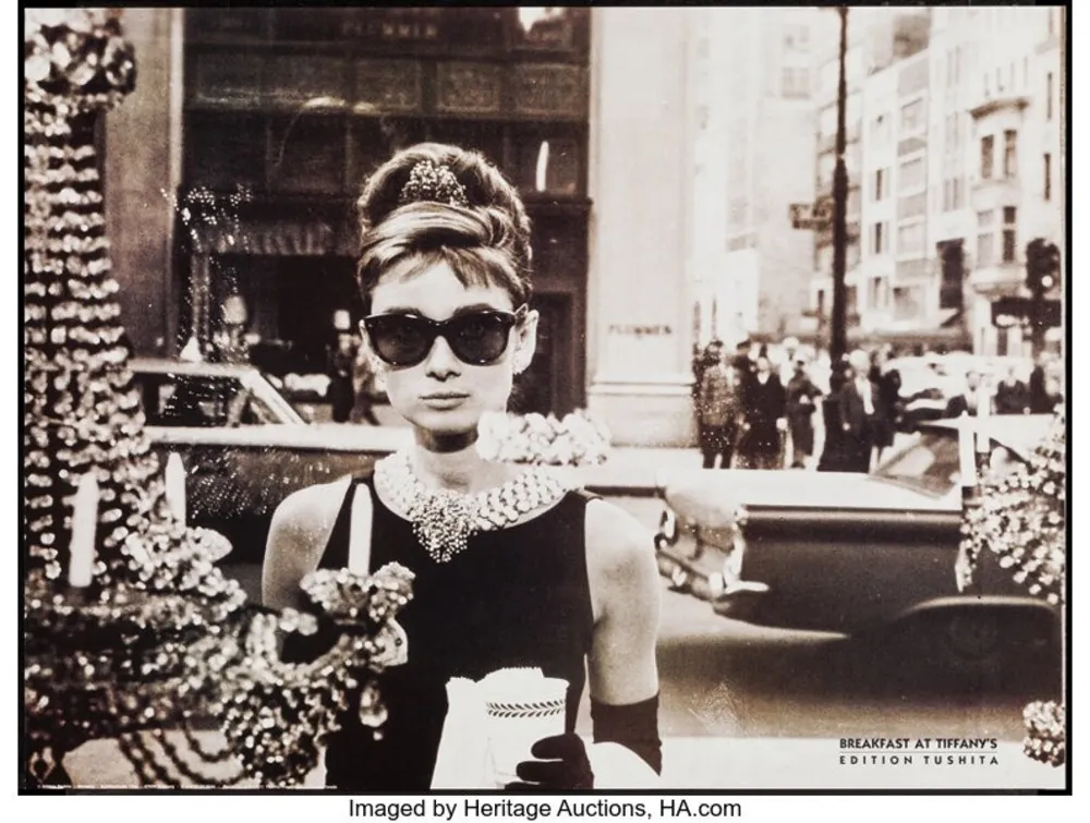 Liệu di sản của Rayban sẽ tái sinh nhờ vào ITgirl thời đại Jennie Kim-1.webp