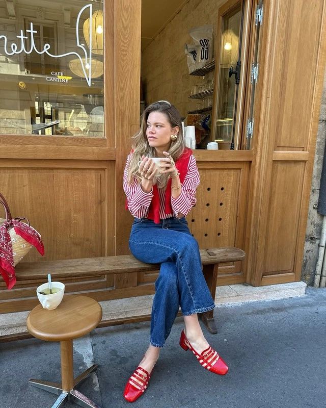 Mary Jane kiểu giày sành điệu phù hợp với mọi loại trang phục hè-6.webp