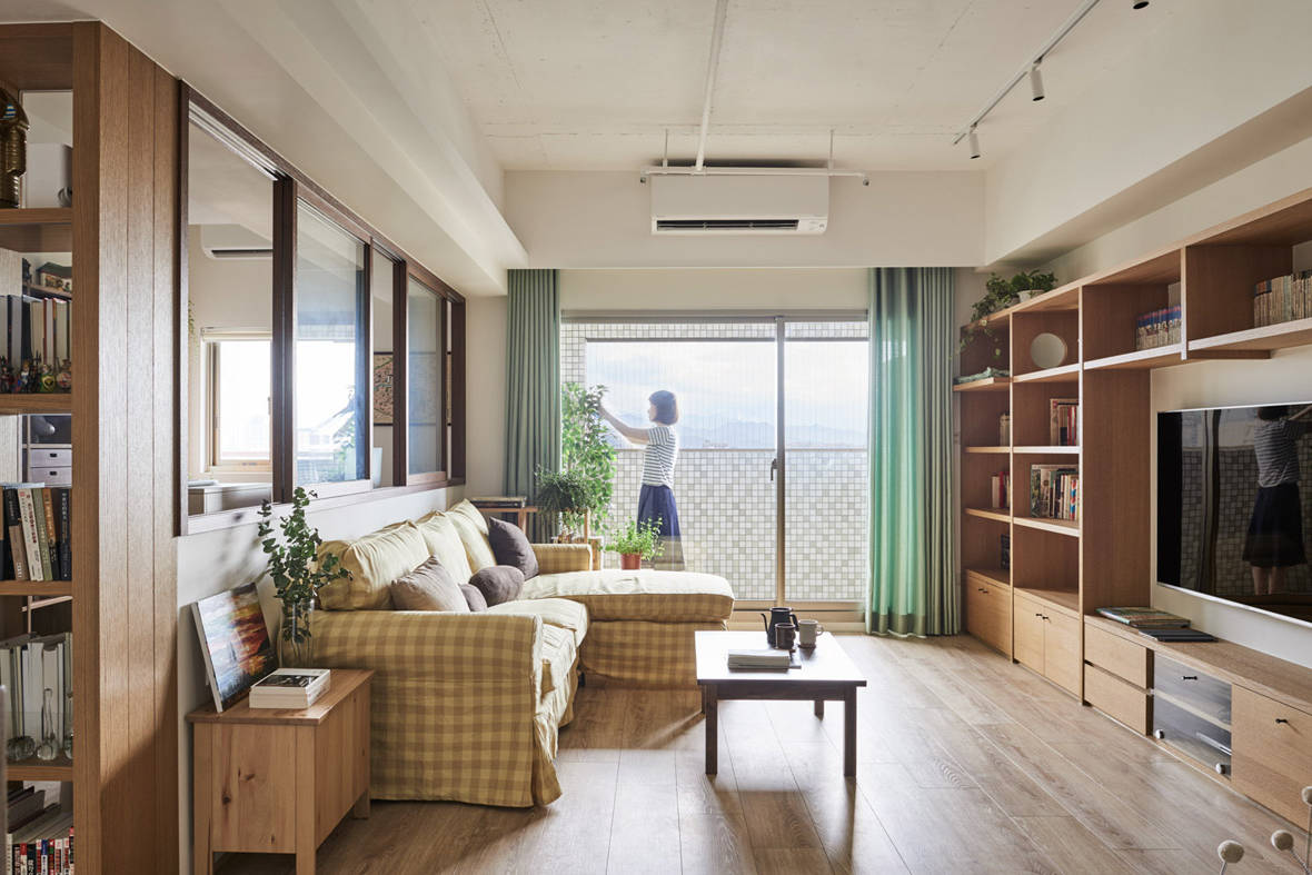 Mẹ TPHCM chia sẻ Từng nghĩ mình tiết kiệm nhưng khi dọn lại tủ đồ và góc bếp tôi mới thấy mình...jpg