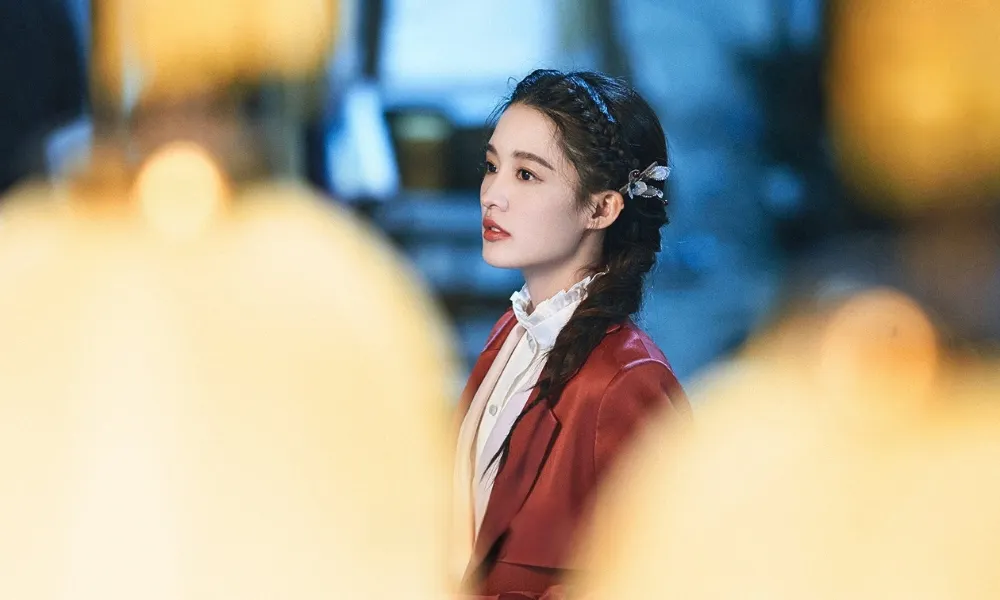 Ngắm nhìn nhan sắc vượt thời gian của Lý Thấm qua từng vai diễn-4.webp