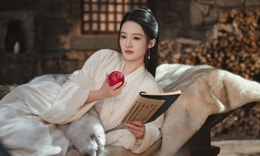 Ngắm nhìn nhan sắc vượt thời gian của Lý Thấm qua từng vai diễn-5.webp