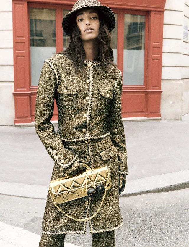 Những chất liệu quyền lực làm bùng nổ phong cách mùa thu đông 2025-1.webp