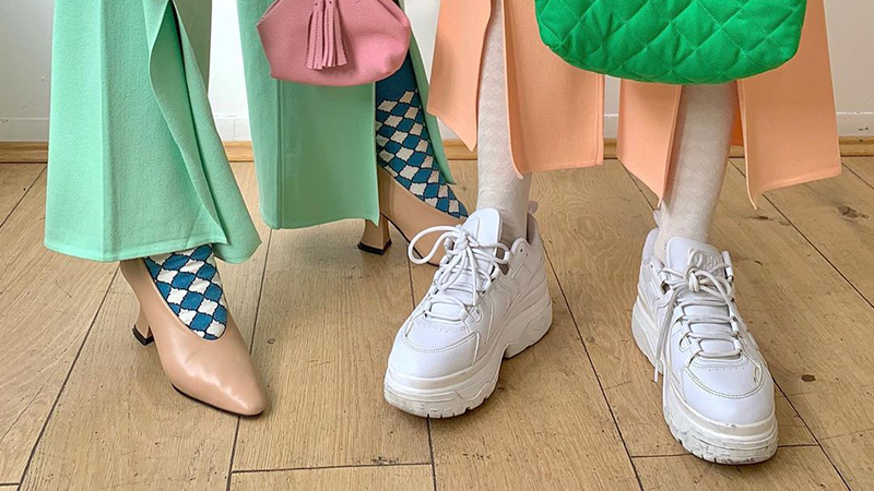 Những đôi vớ thời trang và hành trình tái định vị bản sắc cá nhân-5.jpg