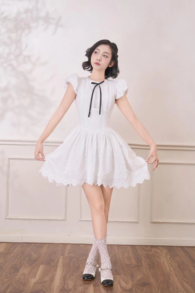 Những lý do khiến váy ngắn trở thành biểu tượng của sự tự do và nữ tính-7.webp