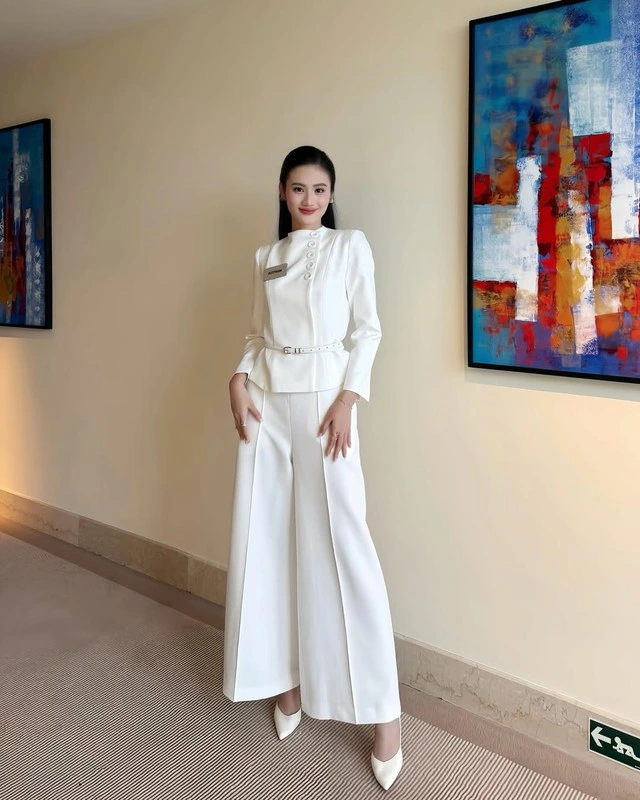 Phong cách elegant chìa khóa mở cánh cửa quý phái-7.webp