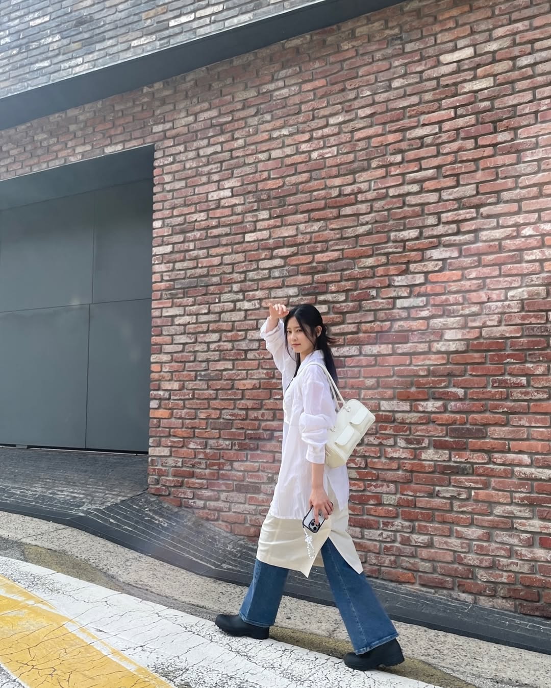 Phong cách thời trang đời thường của dàn diễn viên Undercover High School có gì-5.jpg