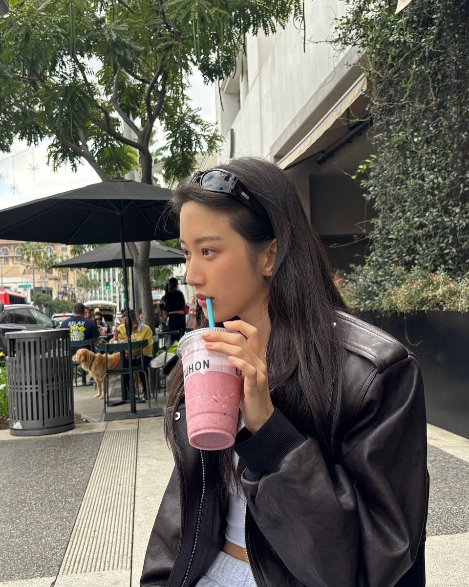 Sành điệu như nữ chính Kẻ Thù Dấu Yêu với phong cách hằng ngày đa dạng-2.jpg