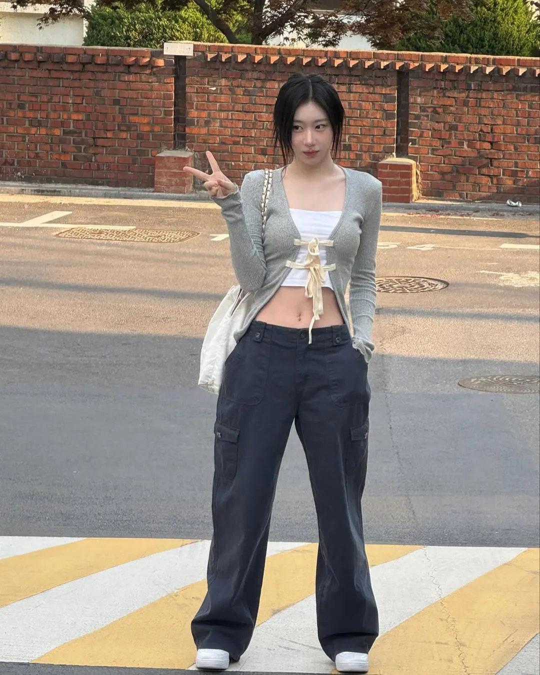 Sao Hàn chào Thu bằng 4 công thức phối đồ len sành điệu-1.webp