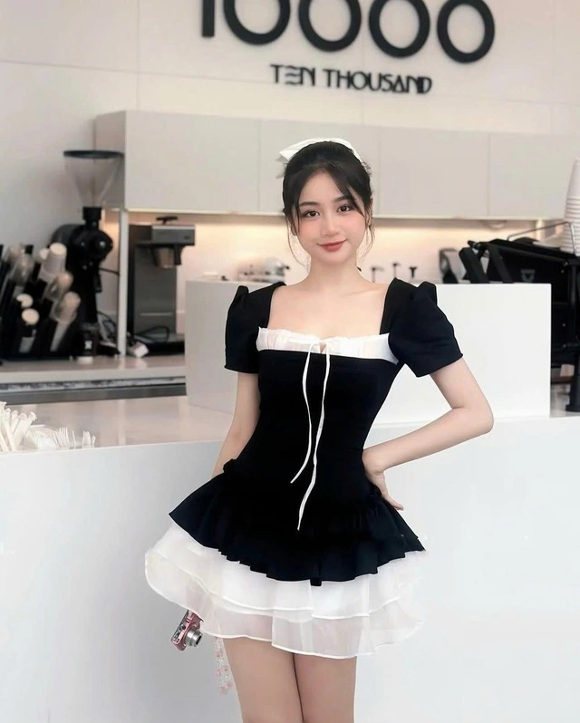 Tái hiện vẻ đẹp cổ điển với những chiếc váy nhung-7.webp