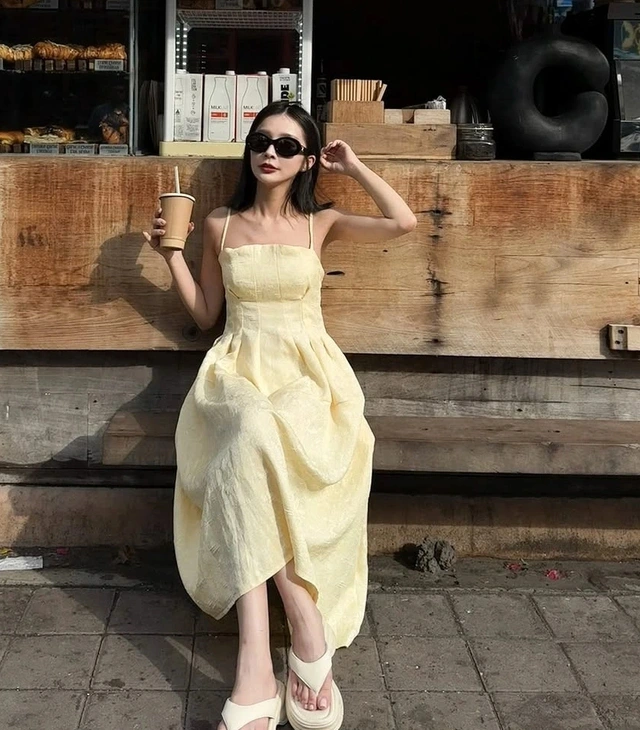 Thời trang đơn sắc lên ngôi chất từ ánh nhìn đầu tiên-4.webp