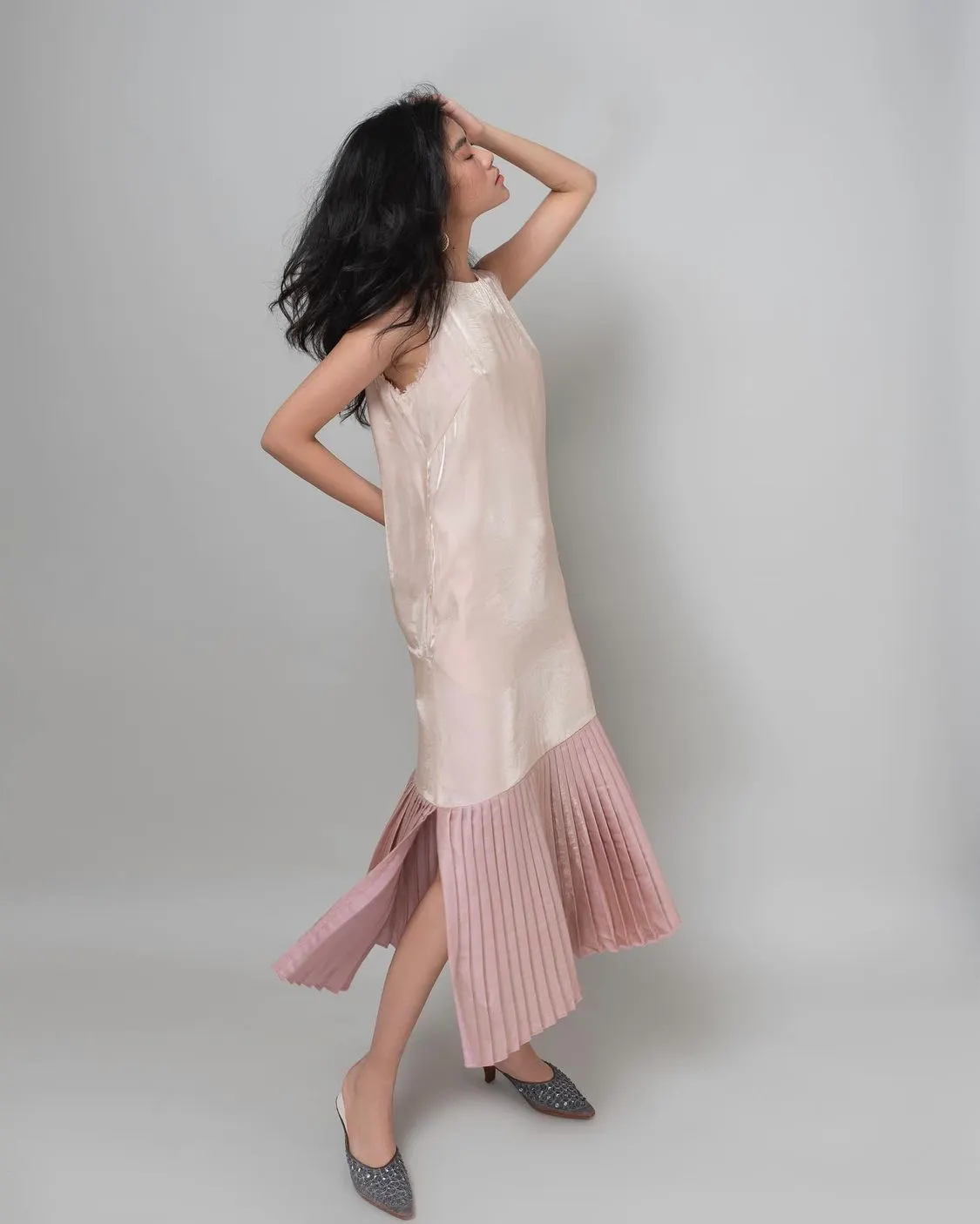 Thướt tha trong trang phục vải lụa đến từ 6 local brand Việt-7.webp