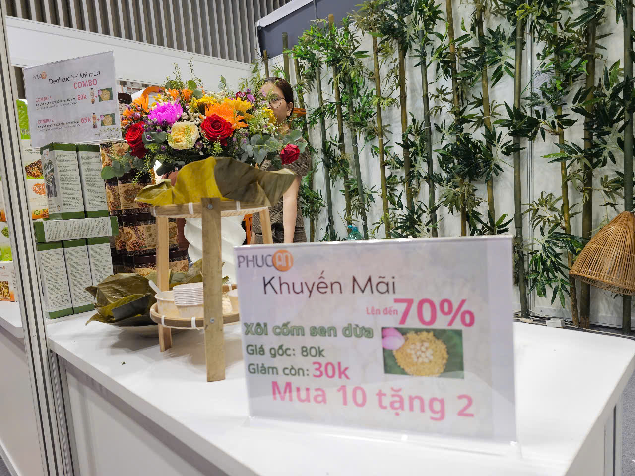 Tràn ngập khuyến mãi tại hội chợ hàng Việt Nam tiêu biểu xuất khẩu năm 2025-6.jpg