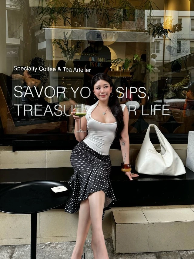 Trang phục chấm bi giúp nàng trở thành tâm điểm mọi ánh nhìn-6.webp