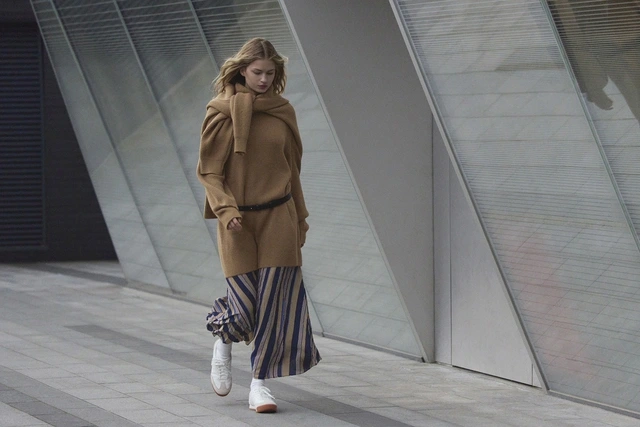 Trang phục đẹp hiện đại và tỏa sáng trong từng nhịp bước-8.webp