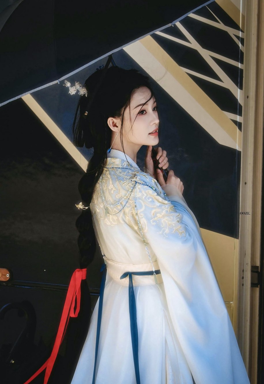 Tủ đồ cổ trang của nữ xạ thủ Lý Thấm trong Nhất Tiếu Tùy Ca-1.jpg