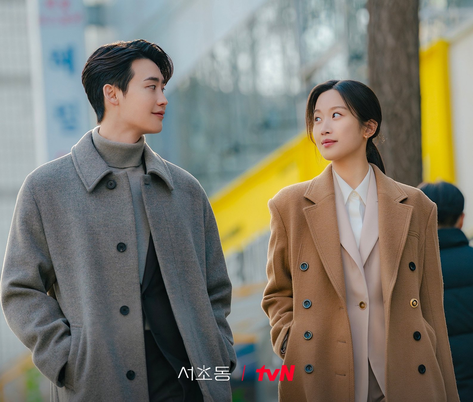 Tủ đồ công sở thanh lịch của Moon Ga Young trong Law and the City-5.jpg